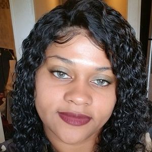 Meet your Posher, Krystal